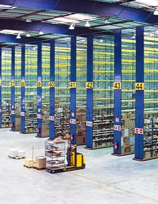 Stockage de petites pièces et rayonnages tablettes